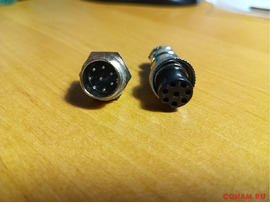 пара 8 ми пиновых разъемов