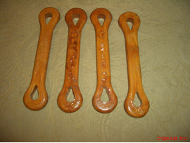 Керамические  изоляторы   для  антенн  .