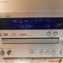Музыкальный центр Onkyo DR-815 .