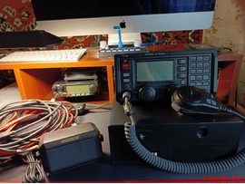 Продам Icom IC-M802