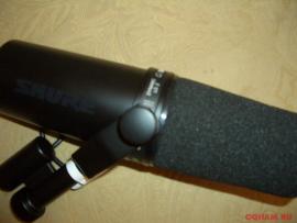 Микрофон  динамический  SHURE  SM7DB  .