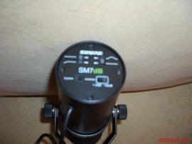 Микрофон  динамический  SHURE  SM7DB  .