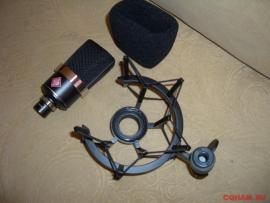 Микрофон  конденсаторный  NEUMANN   TLM - 102  .